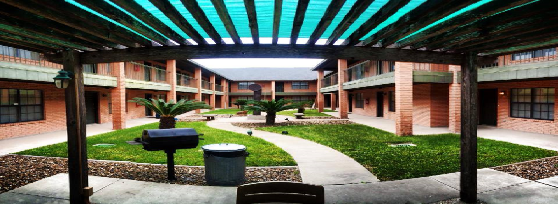 brentwood-courtyard-3